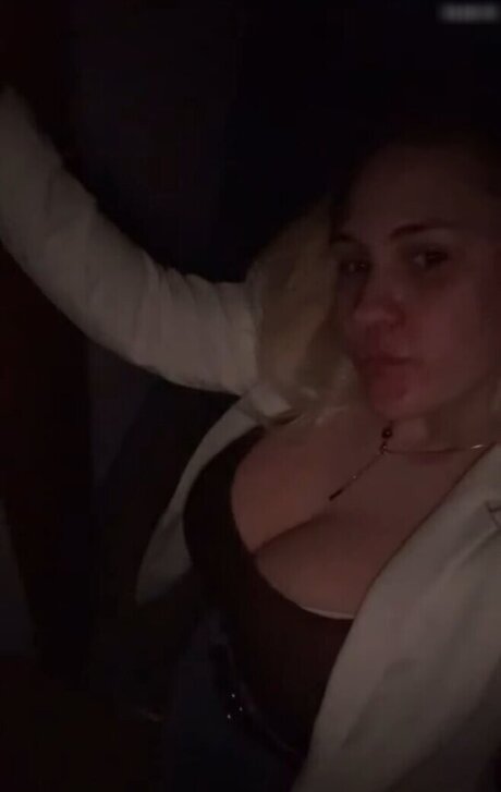 brunette teacher onlyfans nudes photo