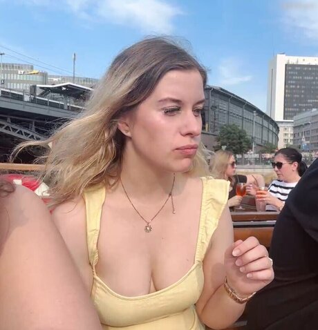 FormulaLena pornstar naked photo