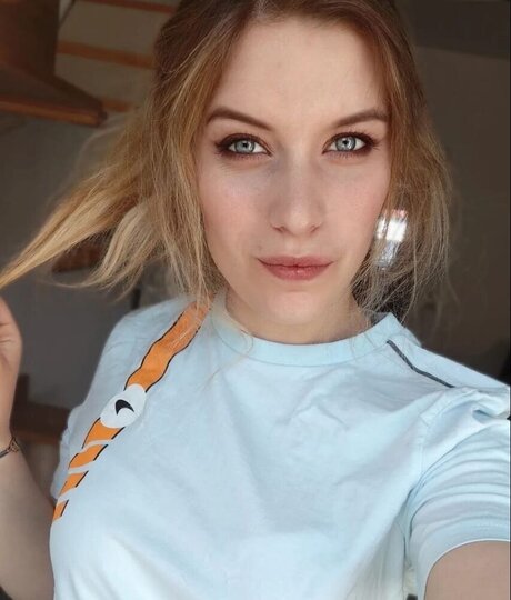 FormulaLena star hd photos