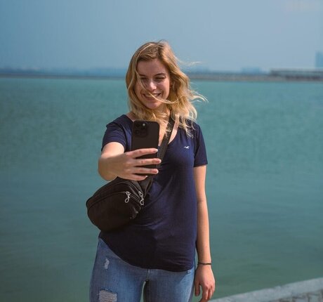 FormulaLena erotic star photo