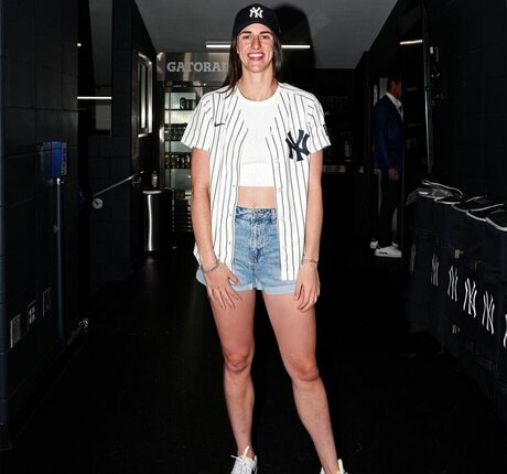 heluvstikax porn actress photos