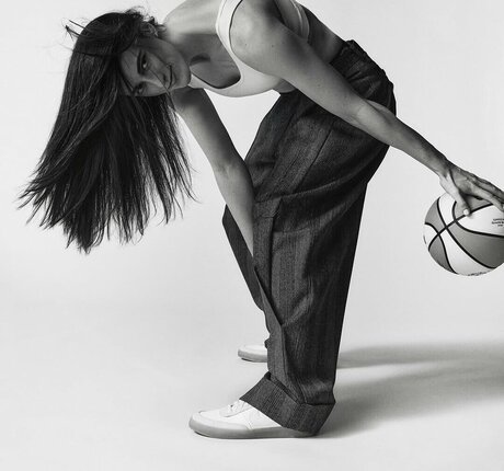 heluvstikax pornographic model pic