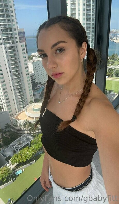 Grace Robert model nude gallery