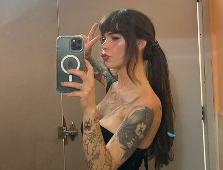 Yaithegemini pornstar beautiful archive