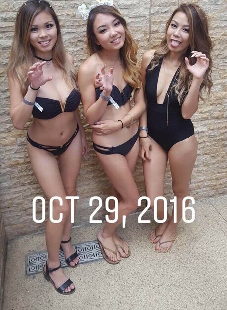 Maggie Sin pornstar erotic photos