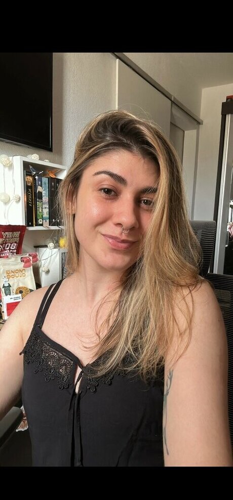 lorak al model naked photos