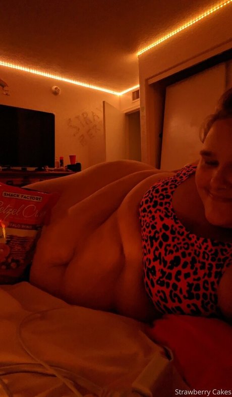 strawberry cakes sex actress photo