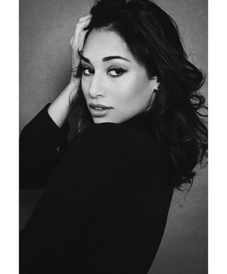 Meaghan Rath hot actress image