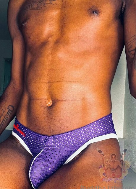 buddhajahreem art model pic