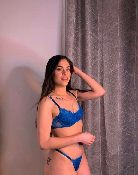 carolinanitnelav pornstar erotic pic