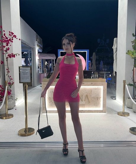 Aliythia pretty actress picture