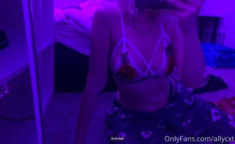 Allycxt hot model gallery