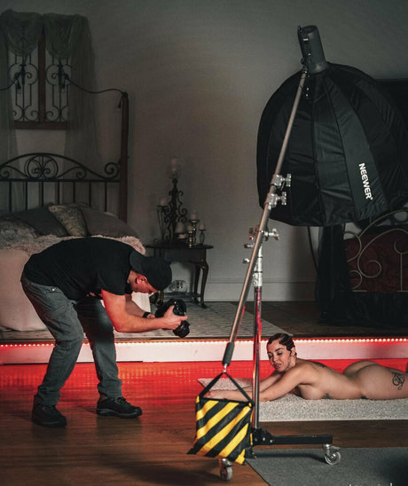 Lexiblow420 free model image