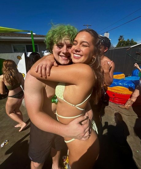 Isa mariduena pornographic model photo