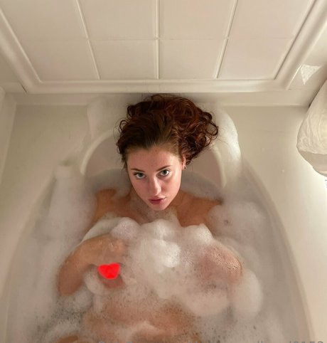 thatoneredhead0153 sex star pics