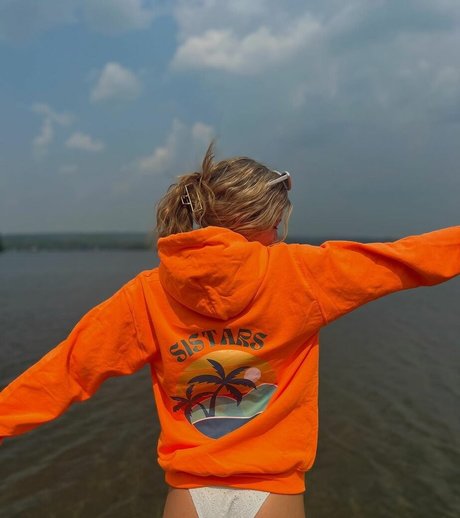 Brooke Isabella erotic pornstar pictures