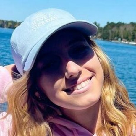 Brooke Isabella exclusive model image