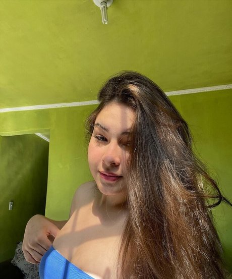 Rere Schneider pretty model pic