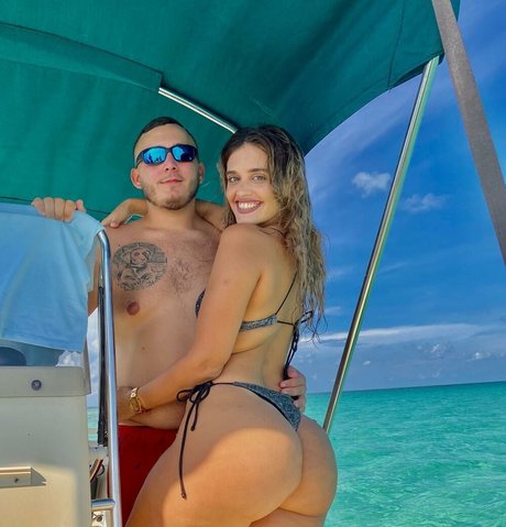 Nadia G model nude img