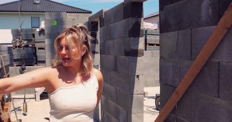 Maren Wolf star exclusive img