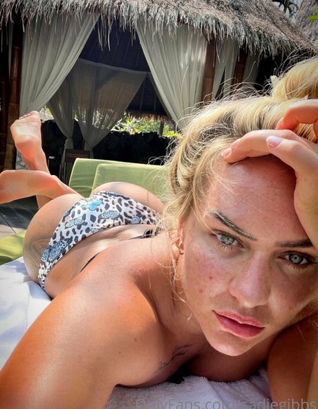 sadiegibbs free model gallery