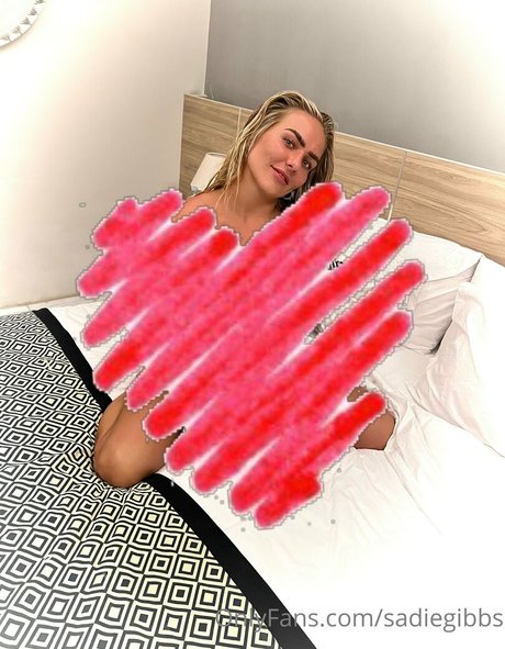 sadiegibbs star hot img