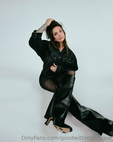 goodwithmytongue nudes model pictures