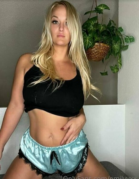 emilyyxx pornstar art galleries