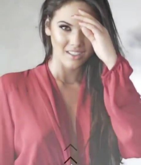 brunette onlyfans naked pictures