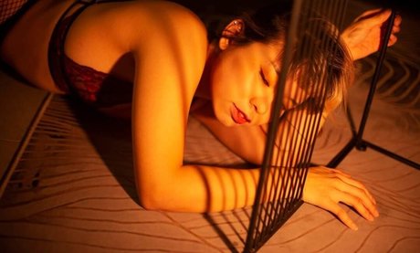 Kuromelo model pornographic gallery