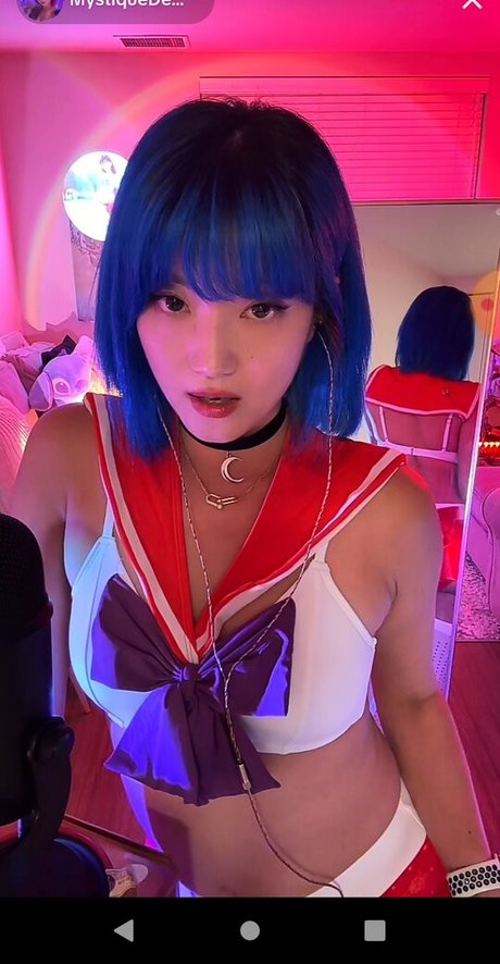 Mystiquede erotic model photo