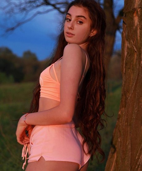 LisiFlex nudes actress archive