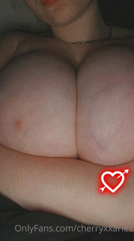 cherryxxaries pretty pornstar gallery