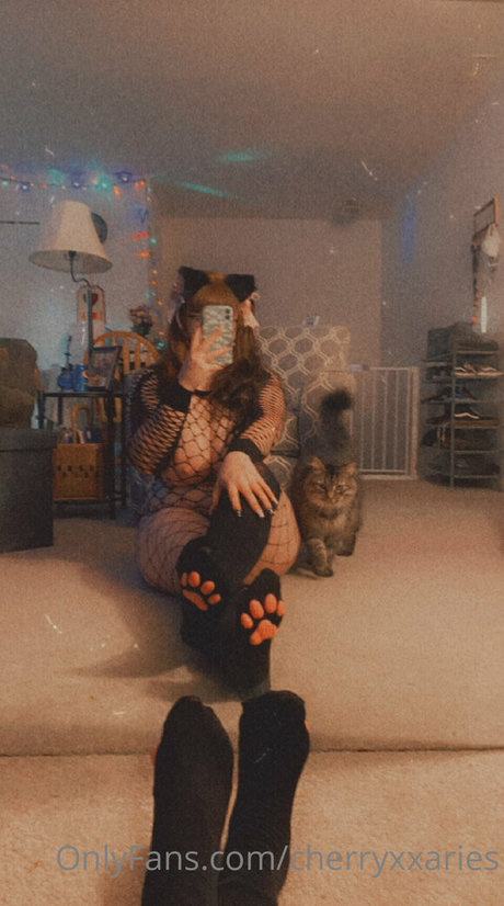 cherryxxaries exclusive star pictures