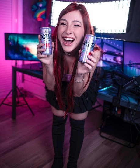 Diana Zambrozuski hd model gallery