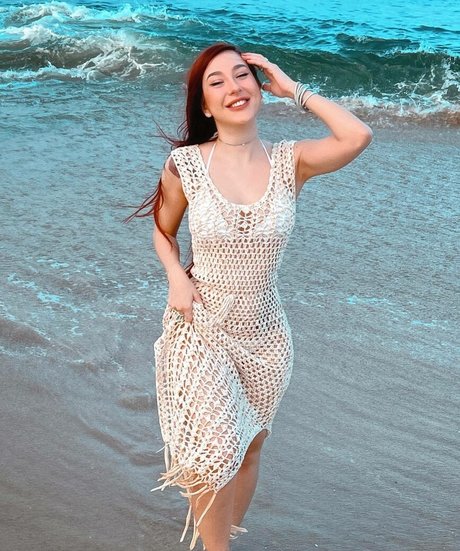 Diana Zambrozuski xxx actress image