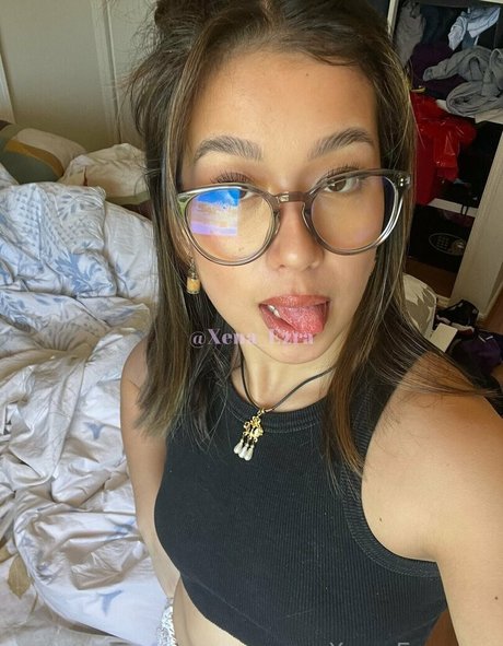 xena ezra exclusive model photo