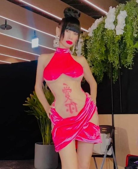 Bai Ling perfect pornstar picture