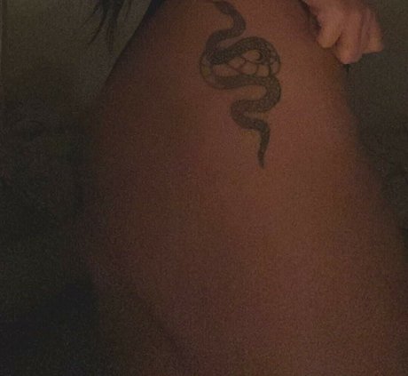 Lollasky model pornographic gallery