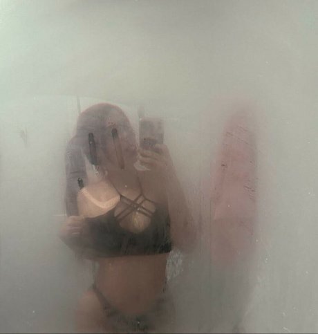 Lollasky pornstar nudes img