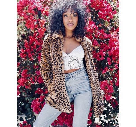 Ego Nwodim adult model photo