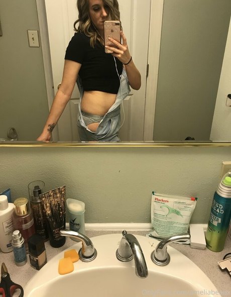 ameliabeaux naked actress pics