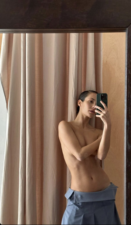 Francesca Pey model pretty picture