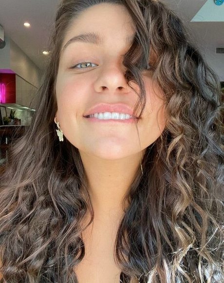 Andrea Russett model nudes image