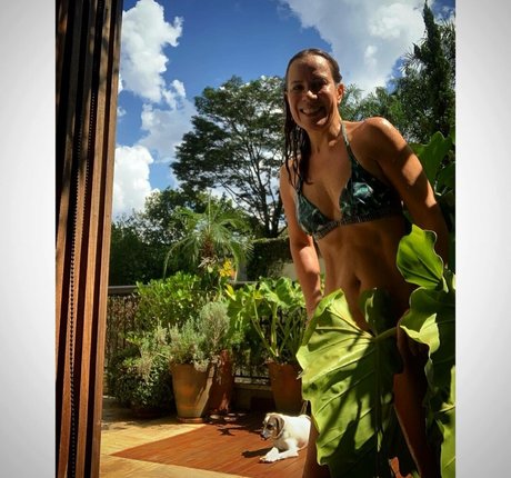 Regina Volpato pornstar naked pic