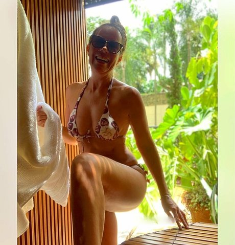 Regina Volpato exclusive model photos