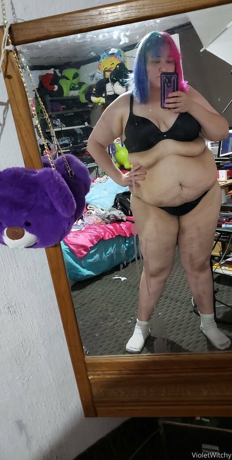 violetwitchy naked model photo