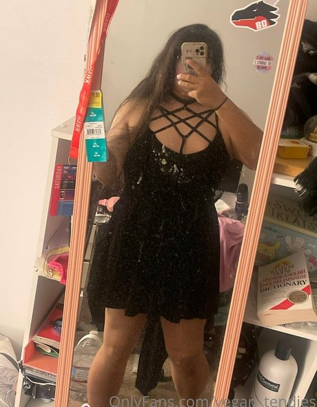 vegan tendies hot model pics