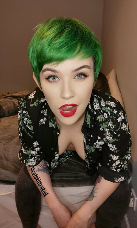 cutekatkinklite sexy actress img