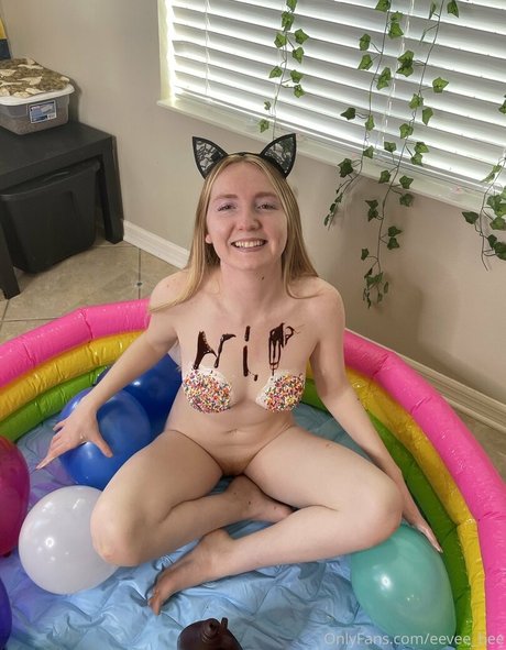 Eevee Bee Profile pic